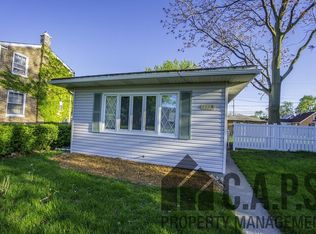 1116 173rd St, Hammond, IN 46324