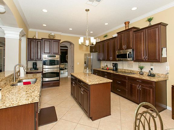 5th image of 377 Saint Johns Forest Blvd