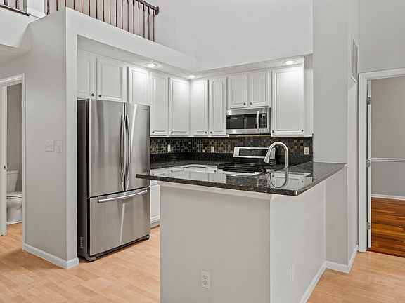 3rd image of 2540 Greenside Dr #2540