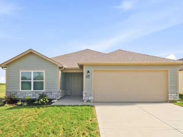 851 N Pear St, Gardner, KS