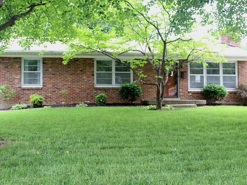 1st image of 3729 Glen Oak Dr