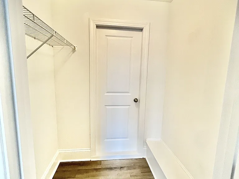 1102 Cavil Hollins Ct — Photo 38