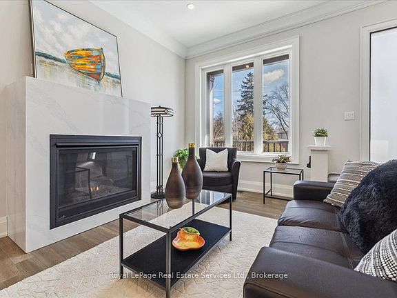 3rd image of 1211 Pinegrove Rd