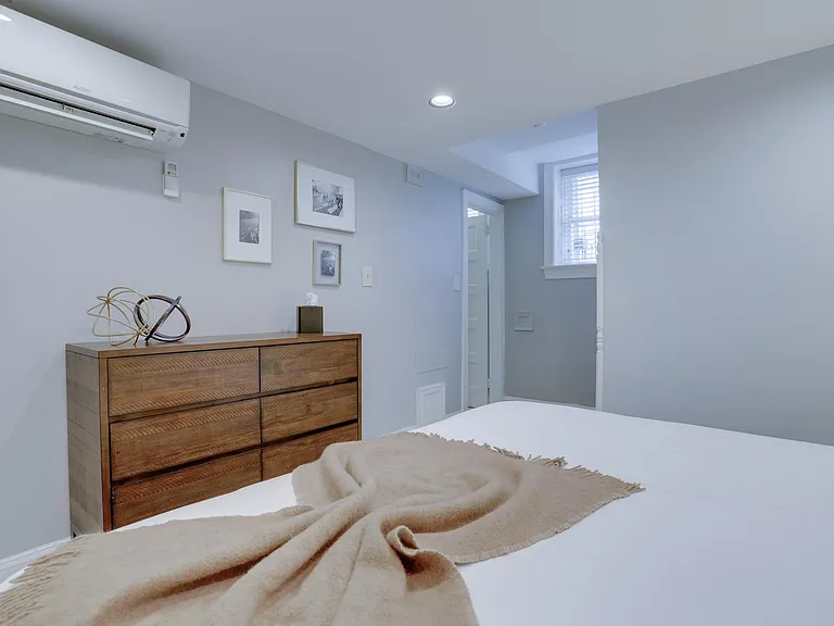 400 Seward Sq SE #B2 — Photo 17
