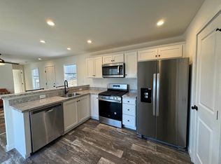 16 Meriden Mobile Court Dr, Plainfield, NH 03781