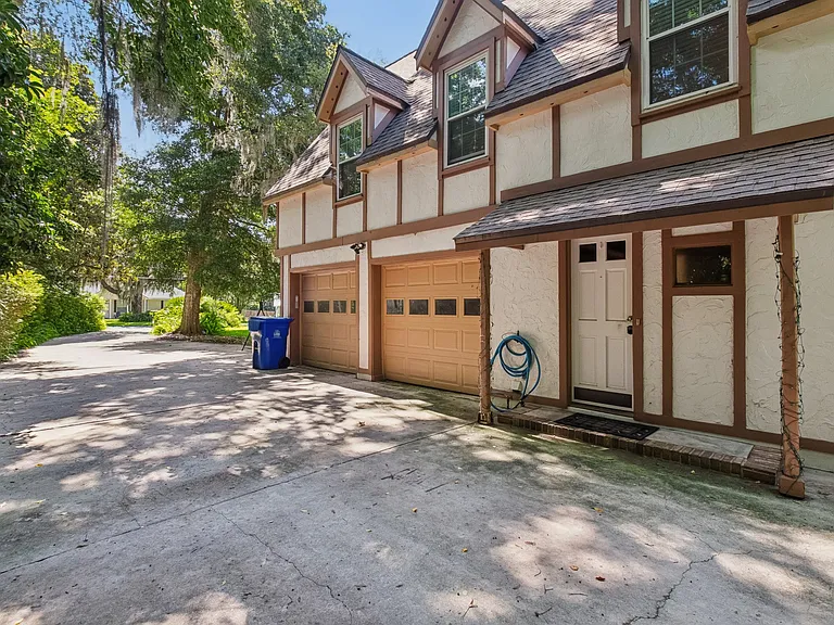 5210 River Park Villas Dr — Photo 8