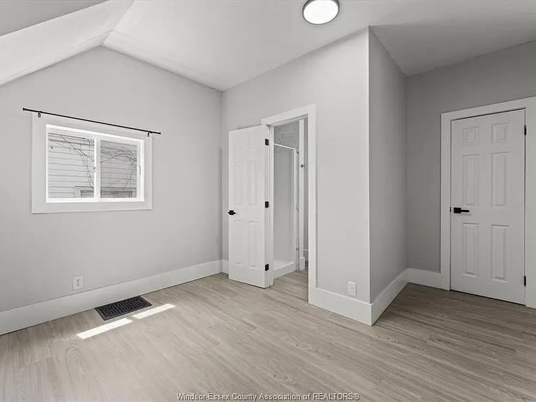 371 Curry Ave — Photo 20