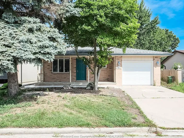 3309 Aurora Dr — Photo 1