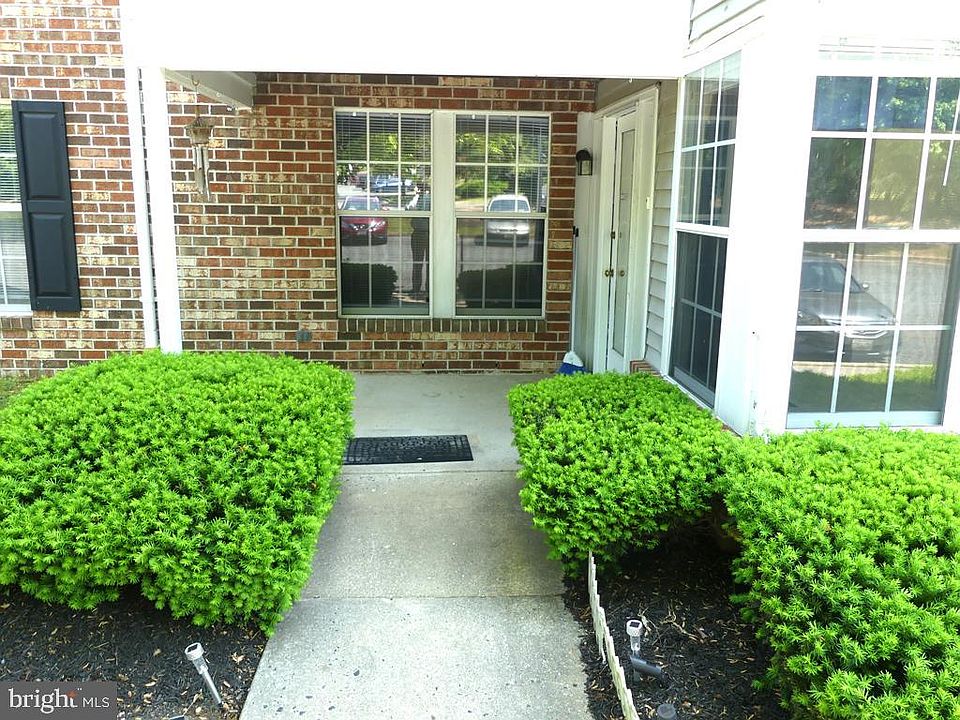 1st image of 1401A Sage Ln #1401-A
