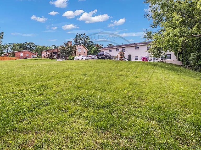 606 Ellen Dr #A — Photo 23