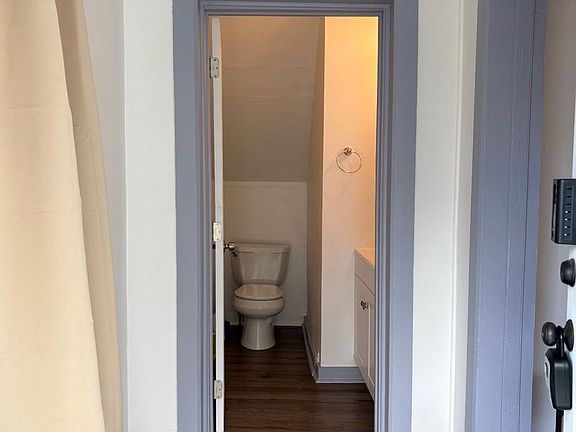 5th image of 131 West St