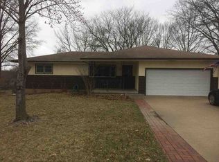 1501 Wreath Ave, Manhattan, KS 66503
