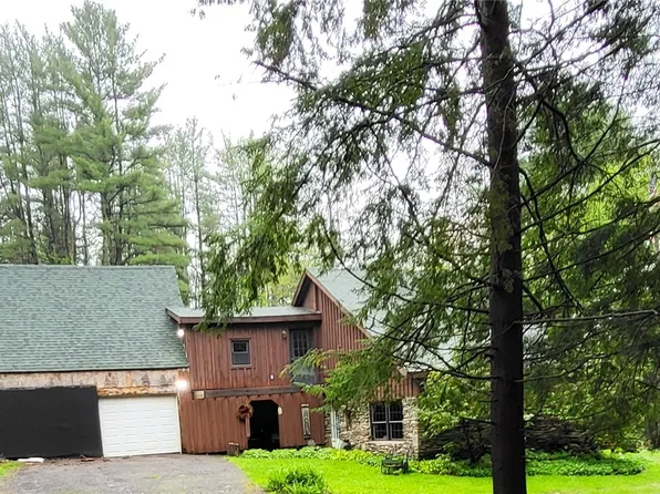 607 Kilkenny Rd, Unadilla, NY 13849