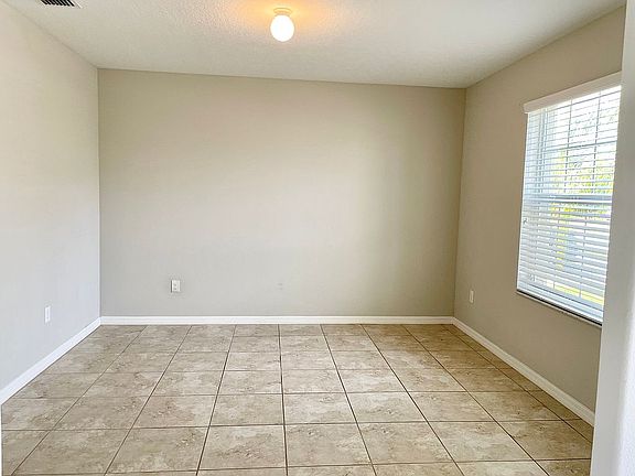4th image of 16936 Peaceful Valley Dr