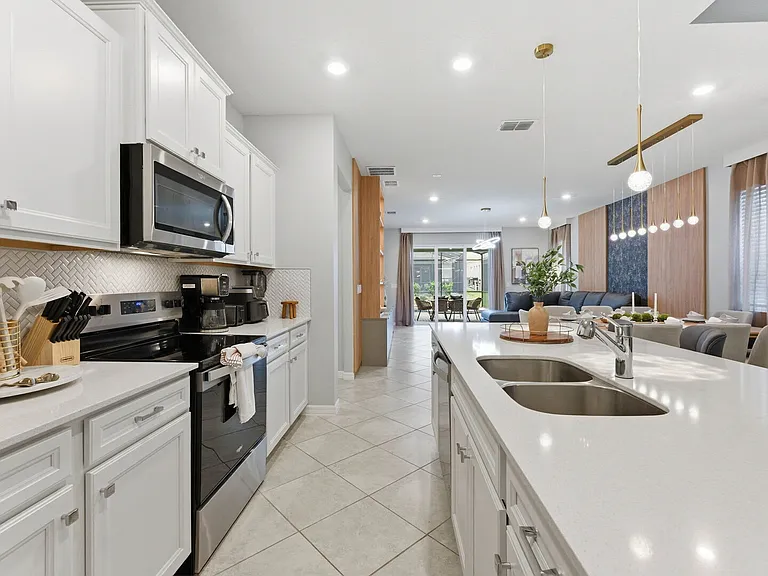Sandy Cliffs Dr — Photo 11