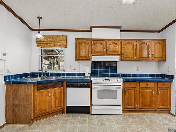 4th image of 41260 Courtney Rd