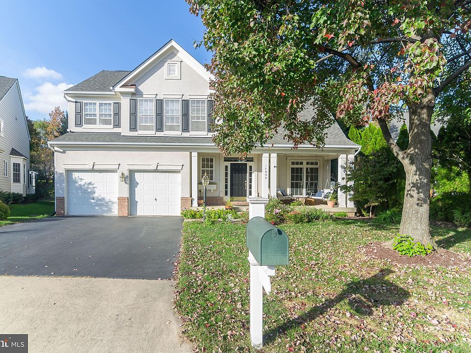 1st image of 14000 Holcrest Ct