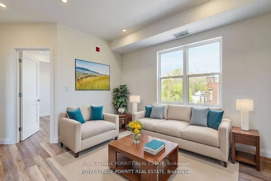254 Armadale Ave — Photo 2