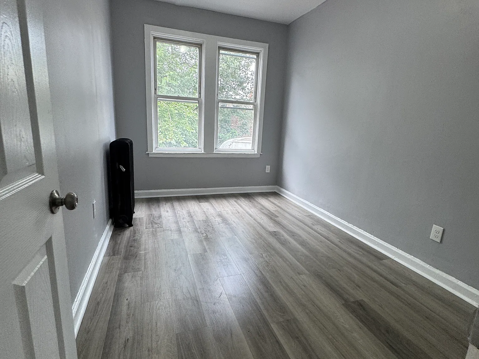 3 bed, $2,100 — Photo 3