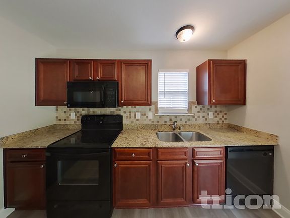 5th image of 1062 Rabon Pond Dr