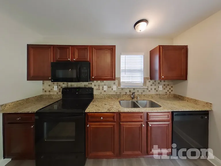 1062 Rabon Pond Dr — Photo 5