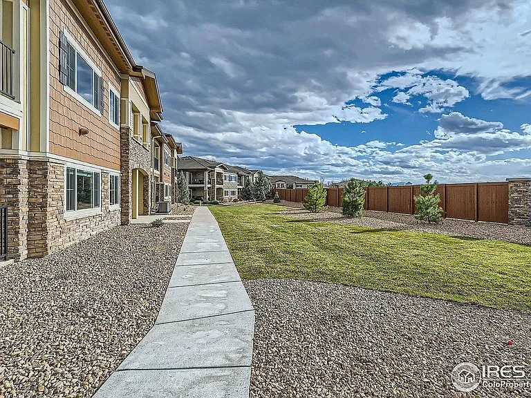 2435 Calais Dr #20-H — Photo 28