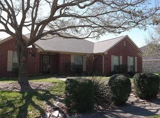 2016 Stonecrest Way, Pearland, TX 77581