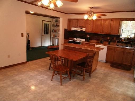 3rd image of 55 Samantha Ln