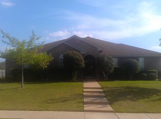 1120 High Point Dr, Midlothian, TX 76065