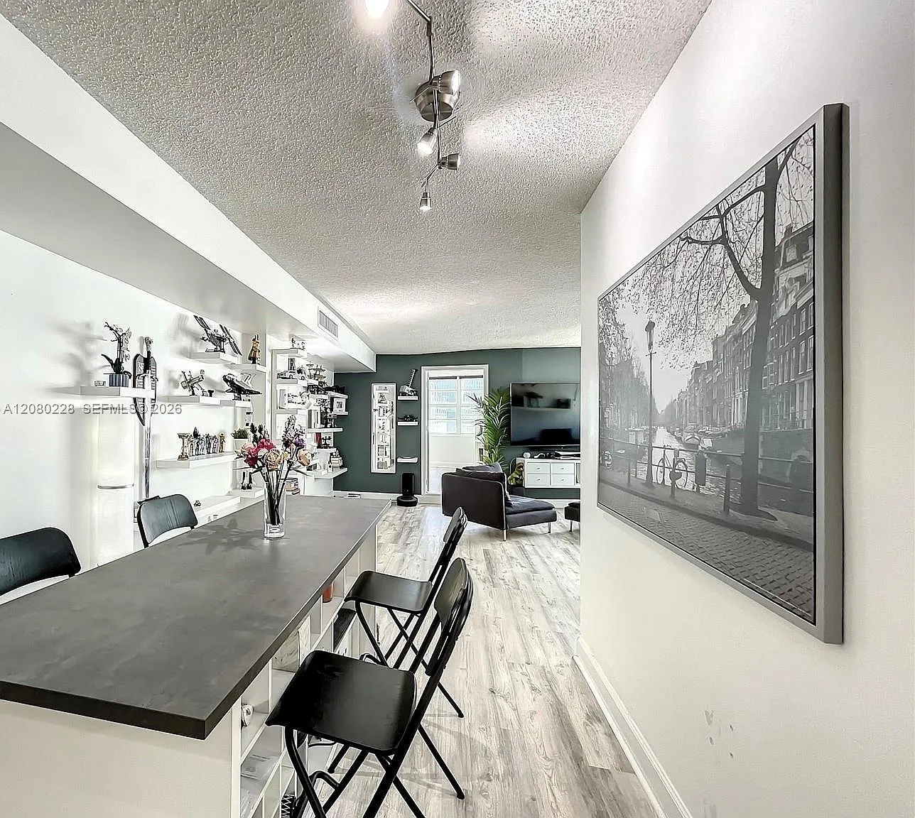 999 Brickell Bay Dr — Photo 1