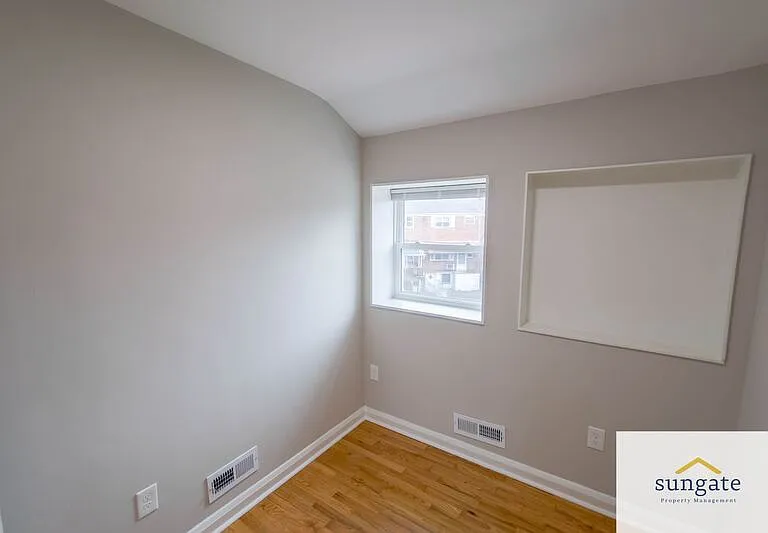 3427 N Point Rd — Photo 23
