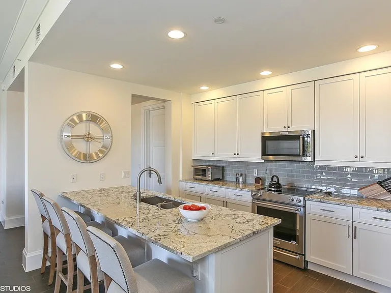1030 3rd Ave S #319 — Photo 4