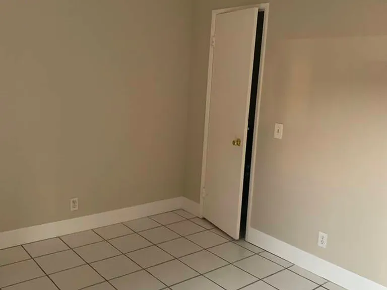 1342 Vista Serena Ave #1 — Photo 18