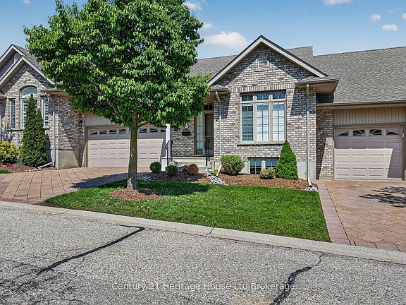 4th image of 450 Lakeview Dr #13
