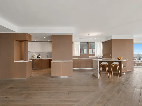 146 West 57th Street image 4 of 19