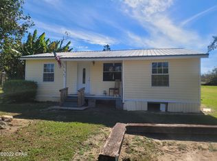 5947 Selma Dr, Marianna, FL 32448