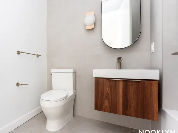 26-04 Jackson Avenue image 8 of 56