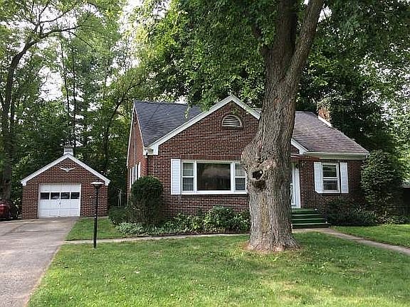2nd image of 265 Harper Dr NW