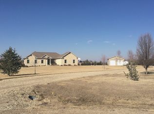 4514 Grantham Dr, Saint George, KS 66535