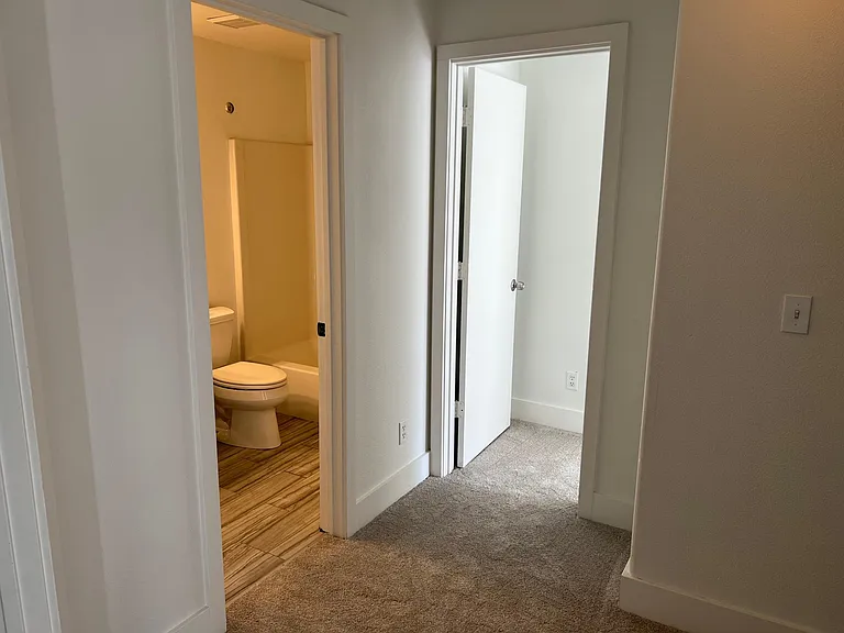 17815 SW Robert Ln — Photo 17