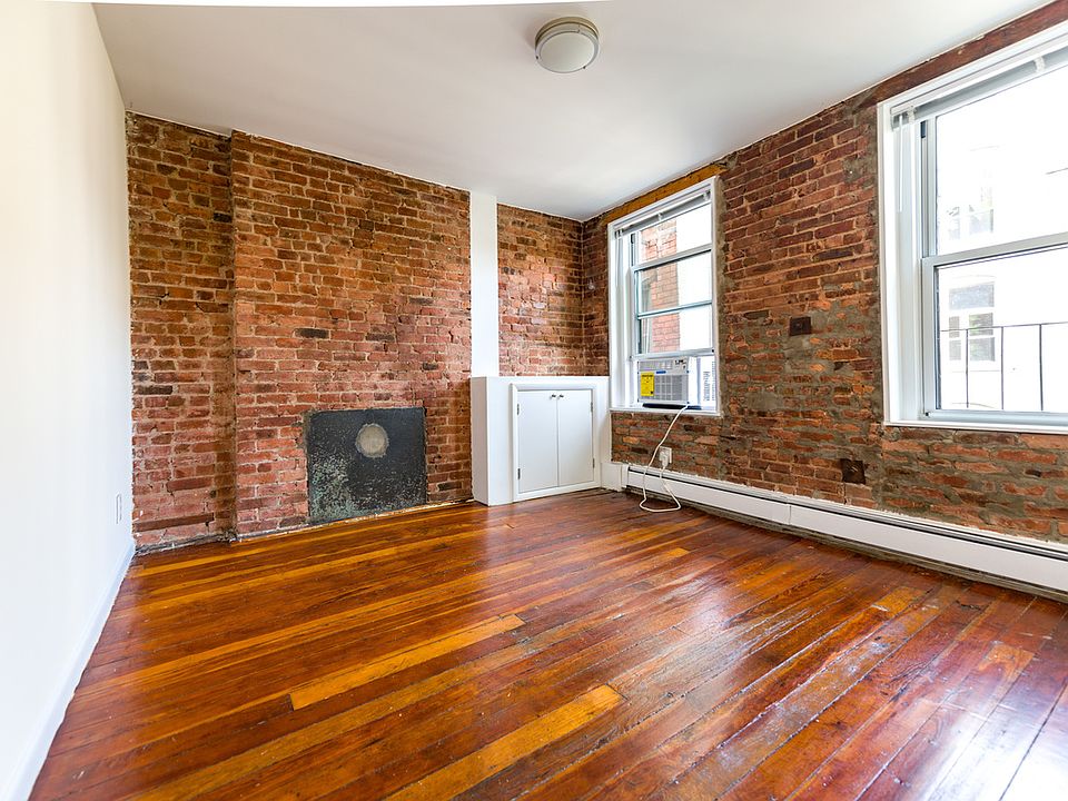 2nd image of 33 Crosby St #5
