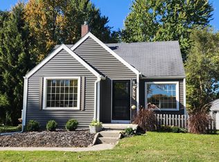 919 Maycroft Rd, Lansing, MI 48917