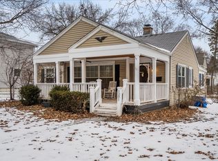 1201 Ford St, Geneva, IL 60134