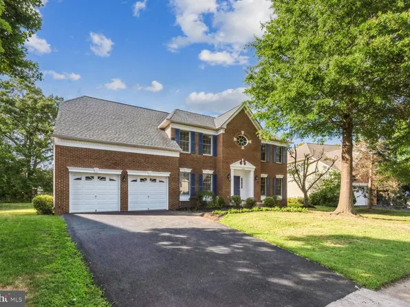 13278 Holly Meadow Ln, Herndon, VA 20171