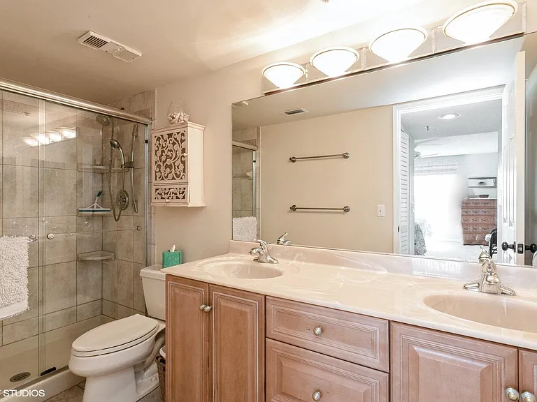 275 Palm Ave #B403 — Photo 18