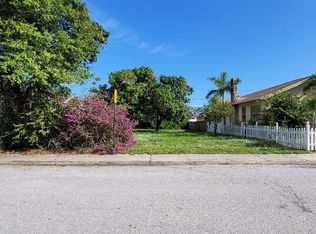 924 S N St E, Lake Worth, FL 33460