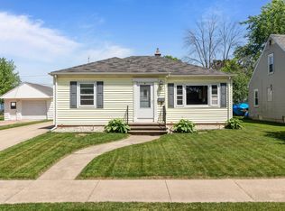 818 Maple St, Neenah, WI 54956