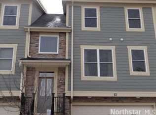 10739 Falling Water Ln, Woodbury, MN 55129
