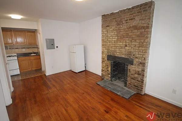 Rented by Wave Real Estate Group | media 24