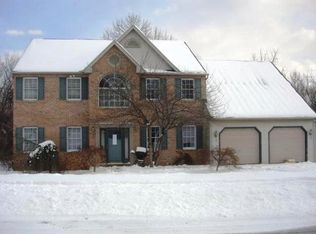 211 Ivy Ln, Douglassville, PA 19518